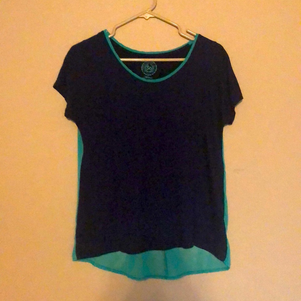EUC navy and teal scoop neck shirt